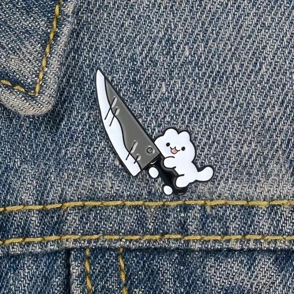 (3/$15) Cat With Knife Enamel Pin - Picture 2 of 3